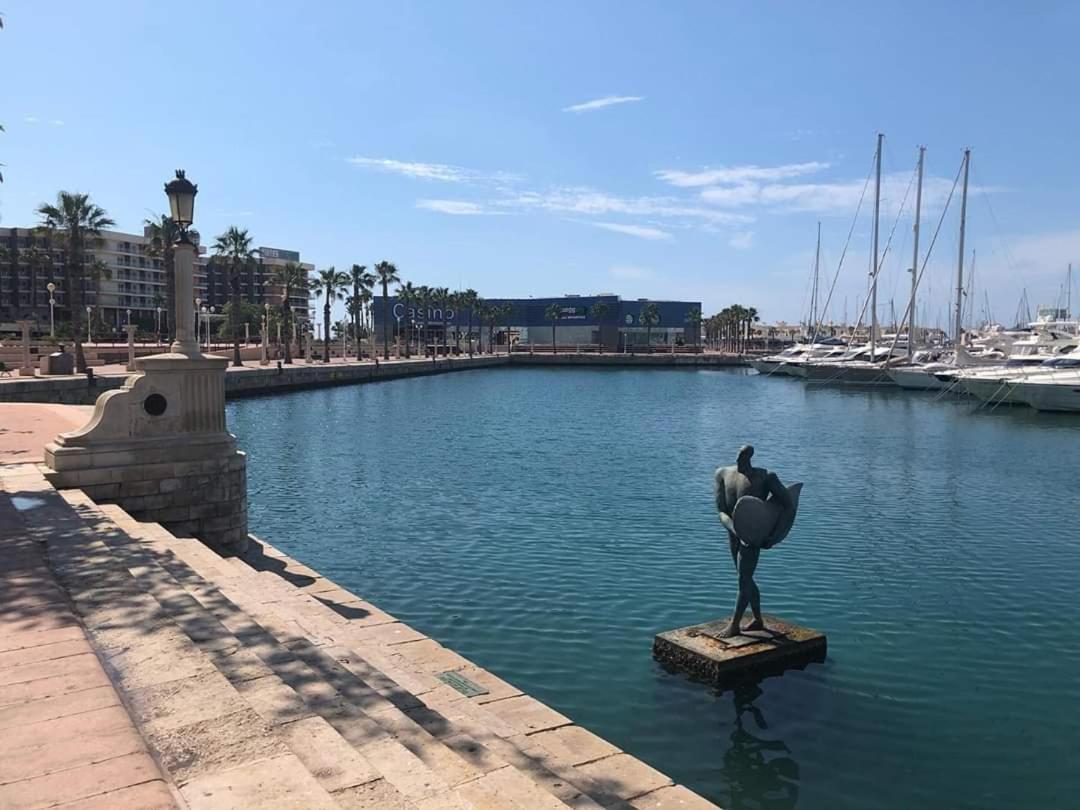 Estudio De Lujo Casaturis En El Corazon De Alicante A114 Exteriör bild