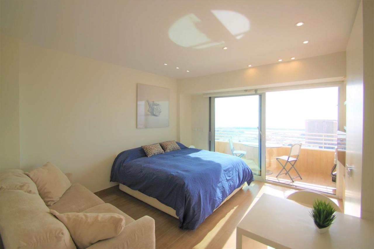Estudio De Lujo Casaturis En El Corazon De Alicante A114 Exteriör bild